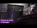 Action overvallen, twee verdachten op de vlucht
