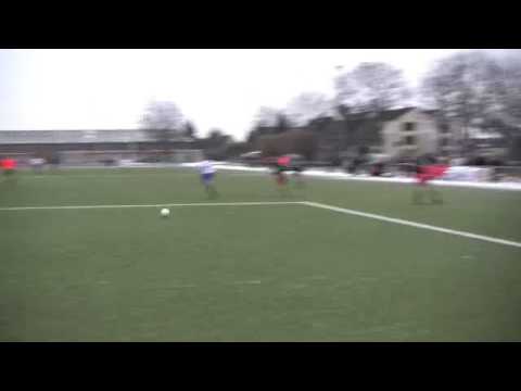 Kevin Kruth verschießt im Testspiel gegen Hilgen