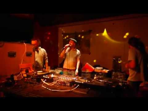 Tonto Addi & Upfull Posse - Sound Meeting @ Le Complex - 1