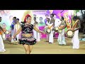 ஏம்மா பப்ளிக்கில் பன்னுற காரியமா இது
