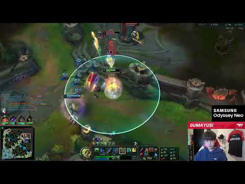 T1 Gumayusi's insane kiting skills to secure kills on Zeri | Stream Highlights