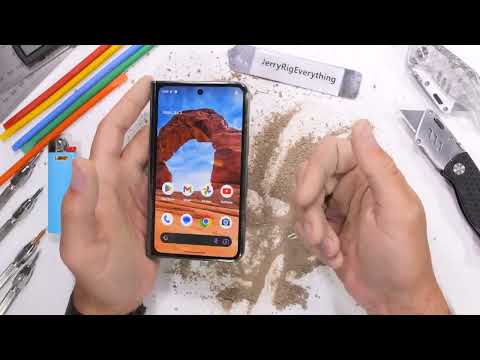 JerryRigEverything! Google Pixel Fold CAN T handle the heat - (or anything else)