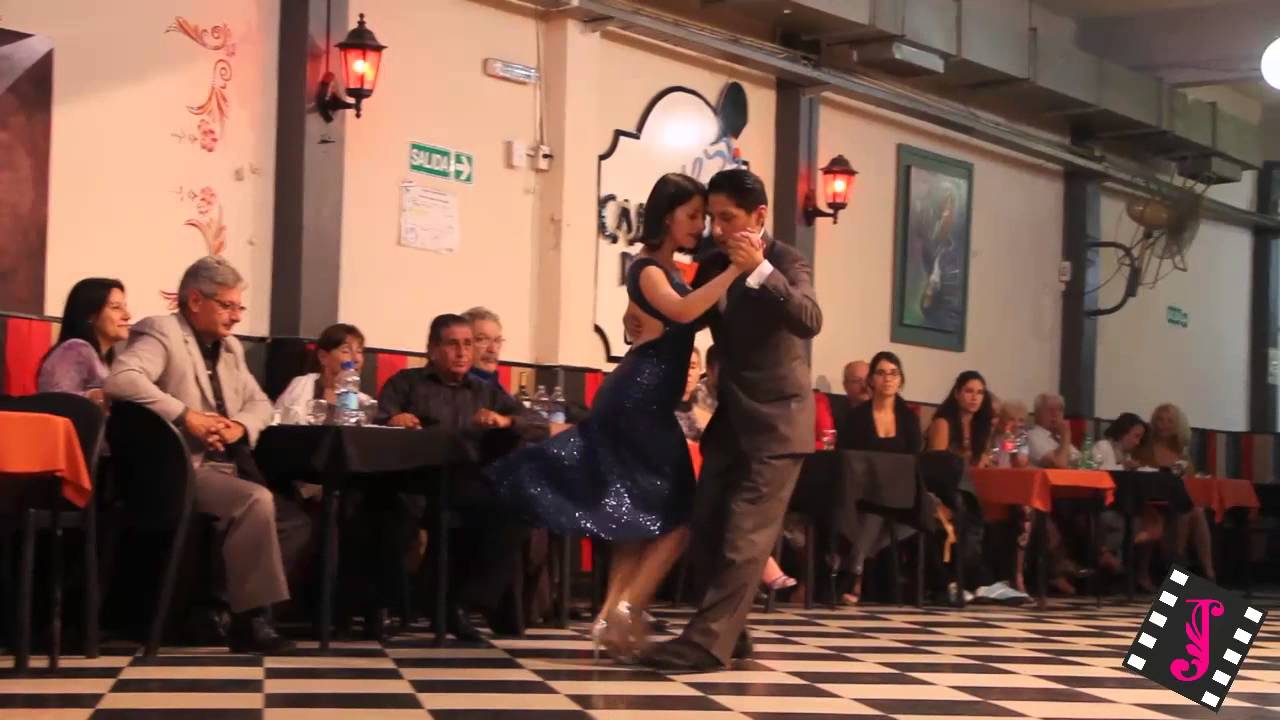 JULIETA QÜESTA Y RAULI CHOQUE en el SIN RUMBO (Milonga)