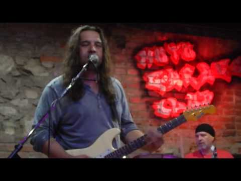 Ferit - Ferit live 2017 moto garage club song3