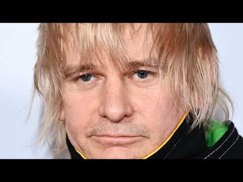 Thumbnail for Oasis and The Who drummer Zak Starkey 'banned from house by Airbnb after planning rockstar filled pa by Oasis, Zak Starkey, The Who