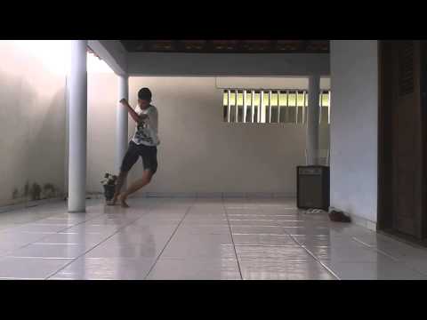 Monteles brincando kk