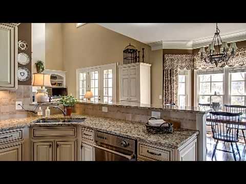 Home For Sale @ 3801 Robbins Nest Ct Thompson's Station, TN 37179