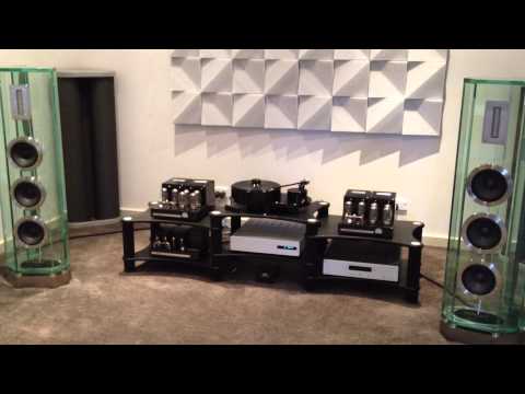 Bob Carver Black Magic Crystal Cable Arabesque Bladelius AMG on Demo at Absolute Hi End