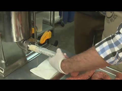 Making Serbian-style sausage at Hogg and Steer