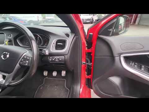 Volvo V40 2.0 D2 R-DESIGN 120BHP 5DR 40 SERIES - Image 2