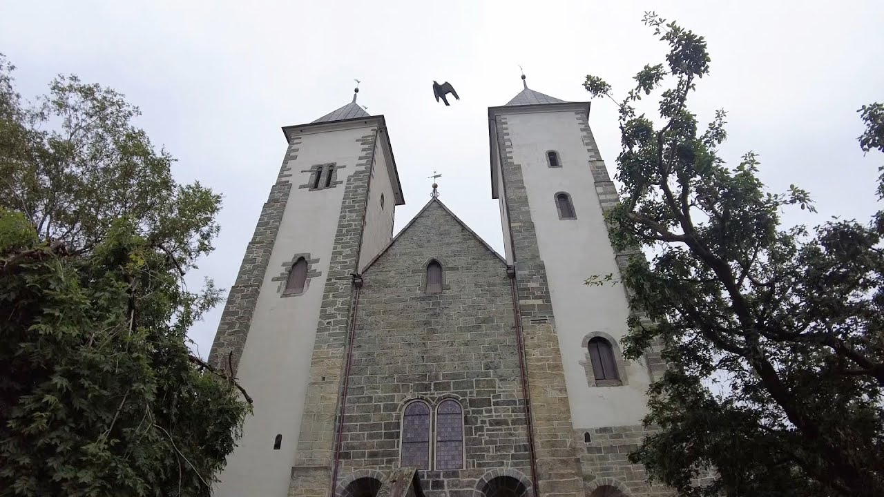 Embark on a virtual stroll around St. Mary's Church.