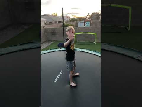 How to do a backflip on trampoline easy! #shorts #viral #tutorial #trampoline