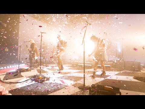 5 Seconds of Summer - 2011 (Official Live Performance)