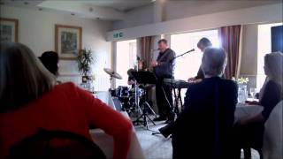 The Dave Cottle Trio At The Fourcroft Hotel - How Deep Is Your Love