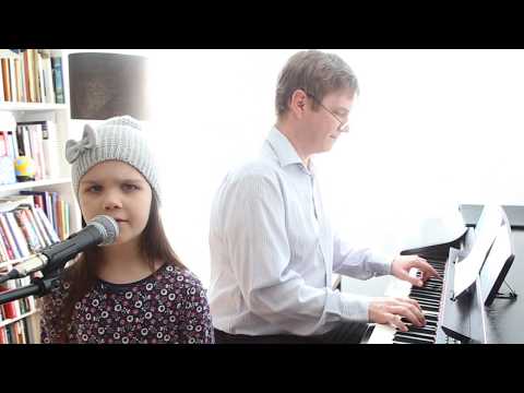 Johanna Tüür - Pariisi tänavapoiss (autorid: A. Mares ja M. Michel)