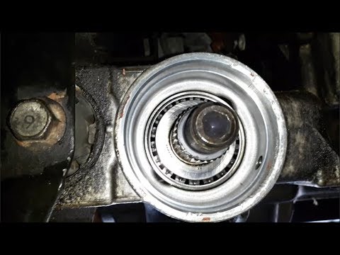 2004 Nissan Armada Front Pinion Seal Replacement