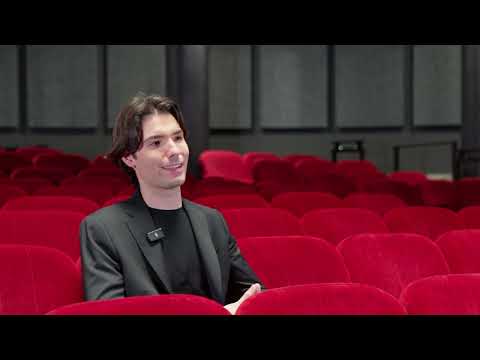 INCANTI | Chi è Andrea Rizzolini?