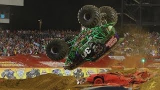 Best of Monster Truck - Grave Digger, Bigfoot, Maximum Destruction, Batman