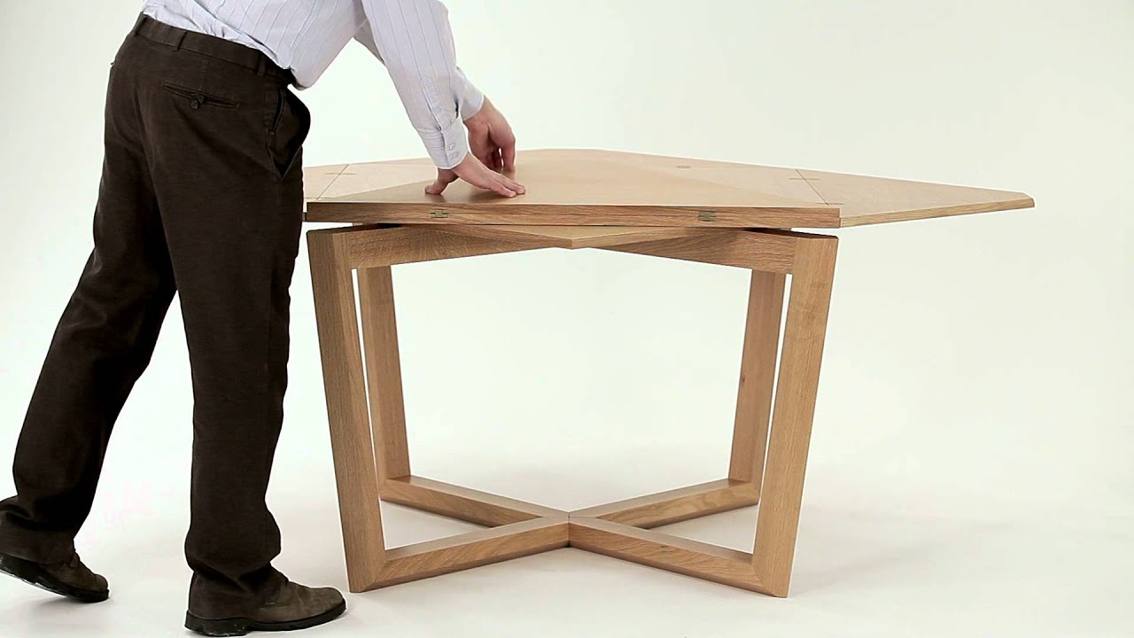 Невозможный стол