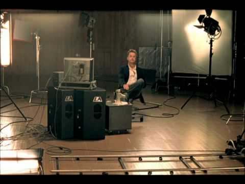 Олександр Пономарьов - Любиш ти мене чи не любиш? [Official Video]