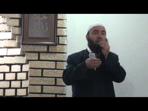 Vërejtje nga Hoxhë Jusuf Hajrullahu - mos flisni gjat Hutbes!