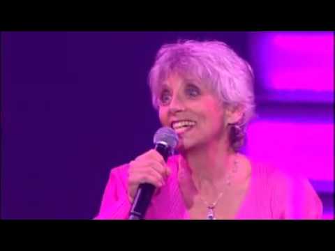 Nicole Rieu - Et bonjour à toi l'artiste (Live Age Tendre 7)