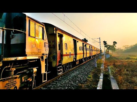 ICF Train during Golden Hour !!! Yeshvantpur Vasco One Way Special !!! Indian Railways !!!