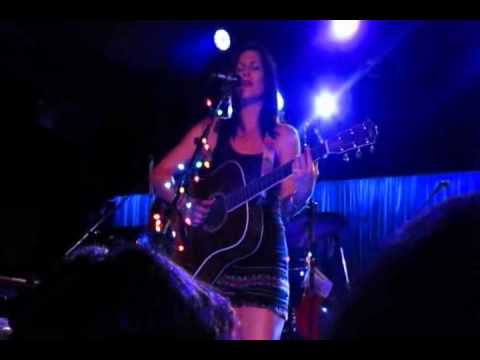 Tristan Prettyman - Bones (Ginny Blackmore cover) 12/16/2013