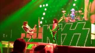 KISS - I'm An Animal  (Phoenix 2010 - Soundboard)