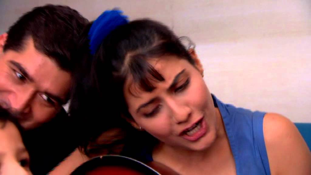 Aur Kya Zindagi Hai Lyrics  | Suvreen Guggal: Topper Of The Year | Smriti Kalra, Shivin Narang