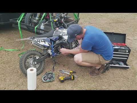 JKS MX 50 Clutch Pulling.