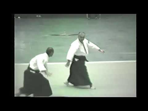 Hiroshi Isoyama (8th Dan Aikikai) leg sweep