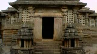 preview picture of video 'Tours-TV.com: Hoysaleswara Temple'