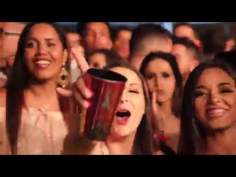 MC Livinho e MC Pierre   La Chica Video Oficial DJ Eleerson