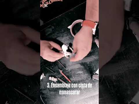 Short del profesor Werner Naranjo — Ensamblaje escultórico