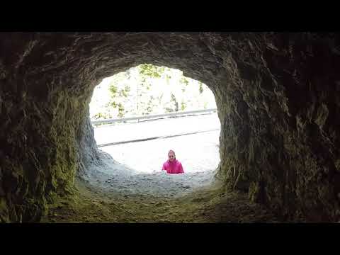 La pas prin Cheile Tatarului, Muntii Bucegi + Tunelul Grota Ursului