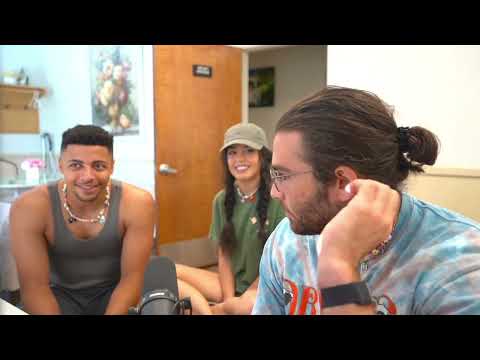 HasanAbi September 6, 2022 – SHITCAMP Scavenger Hunt, The Independent article about Hasan twerking