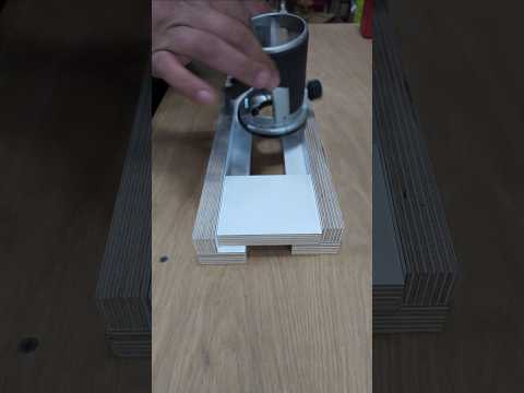 Best Router Flattening Jig for Small Wood #shorts