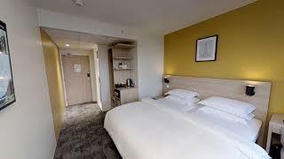 Deluxe DoubleTwin Center Hotel Laugavegur LONG INTRO 480p MP4 1