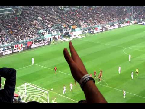 juve milan 3-2 espulsione di Mexes e gol di Chiellini