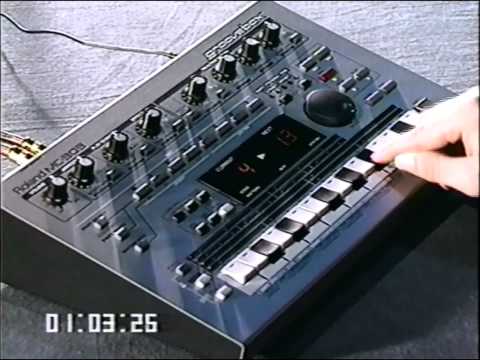 Roland MC-303 Groovebox 1990 - 1998 - Silver image 5