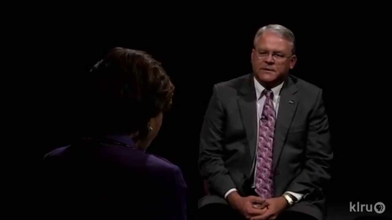 What are the push and pull factors for migration to the United States