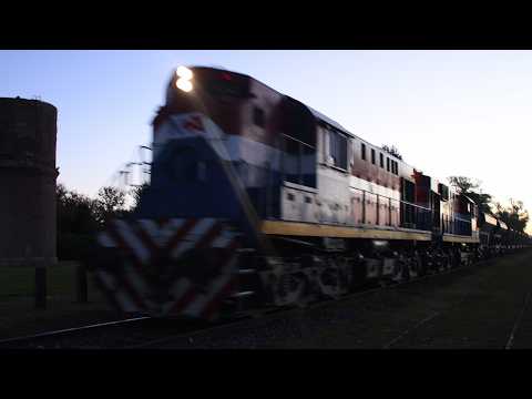 [4K] Tren cargado de NCA con destino a Rosario pasando por Marcos Juárez al atardecer!!!!!!