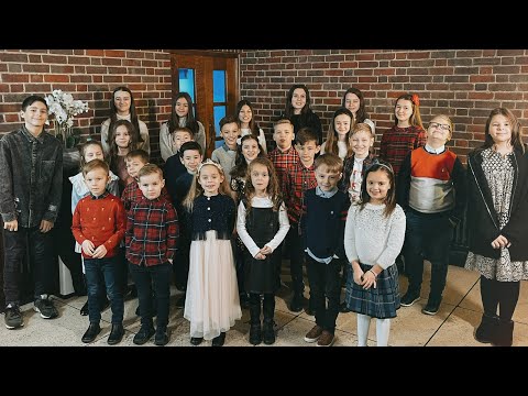 The First Noel - Teo Family Kids & Râul Sfânt Kids Choir