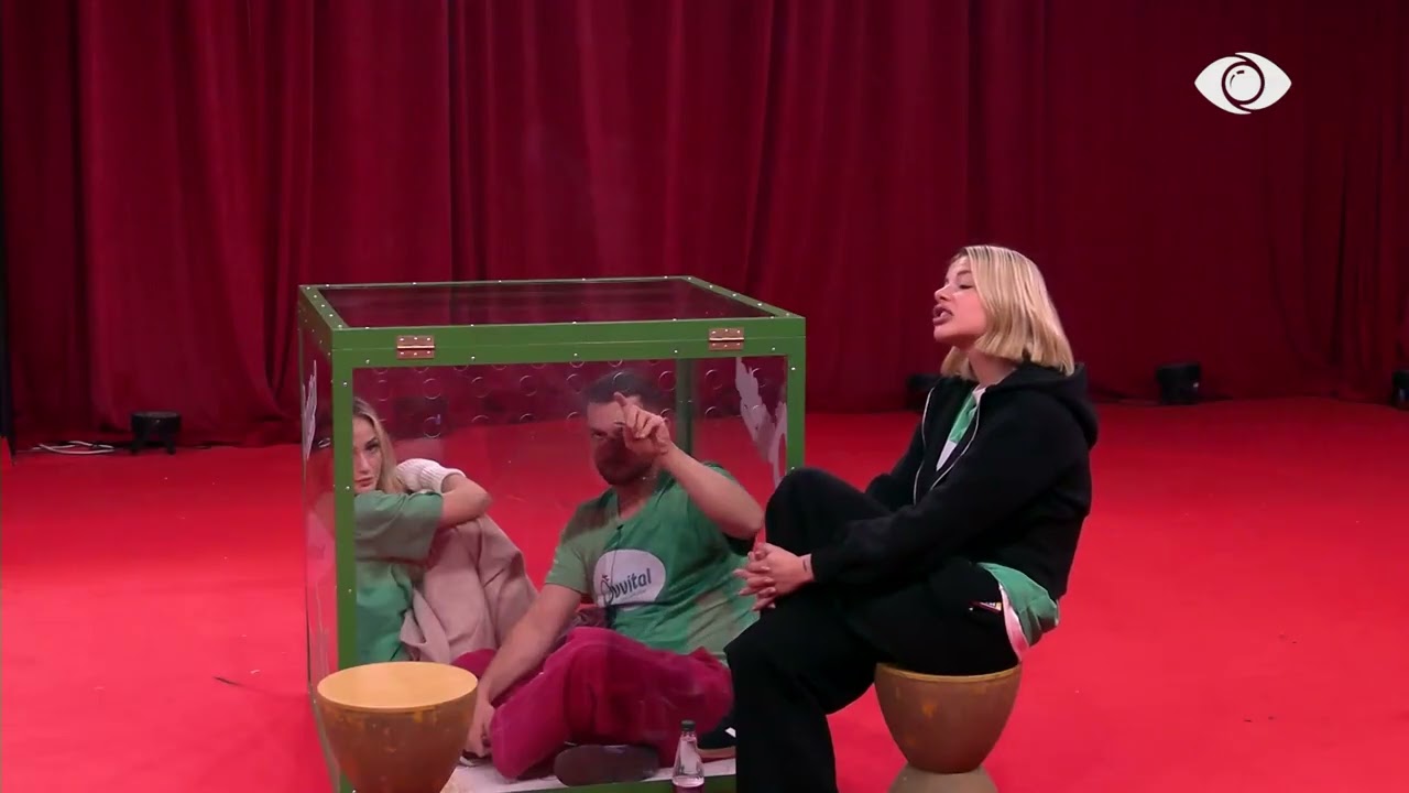 “Të të vijë turp…”/ Nikol diskuton me Artanin dhe Juelën, banorët godasin xhamin e kutisë