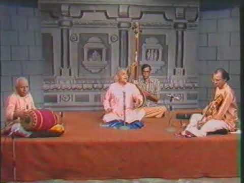 Navarathri Krithis 8/9 (Palghat K.V.Narayanaswamy)