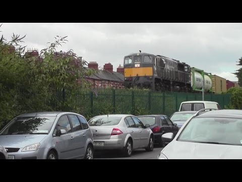 071 class No. 077 on IWT liner at St. Columba's Road, Dublin