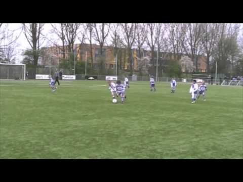 Oliveo - Wippolder F1 voetbal wedstrijd - 9 april 2011