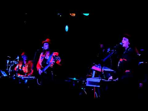 The Scary Bitches - 05 - Bats (Purple Turtle Camden 22/07/2011)