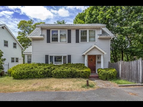 30 Fellsview Ave, Medford MA - Deb Agliano - Tel 781-608-4692